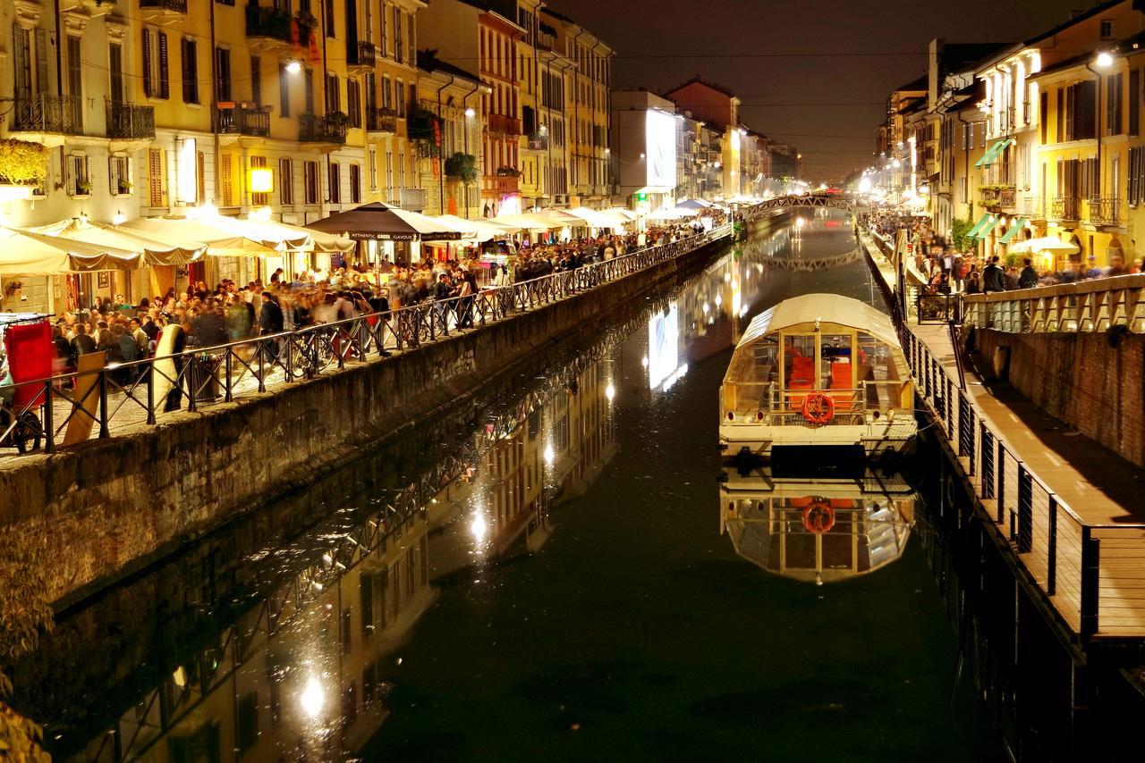 Bnbutler - Col Di Lana - Navigli Apartment - Darsena Milan Bagian luar foto