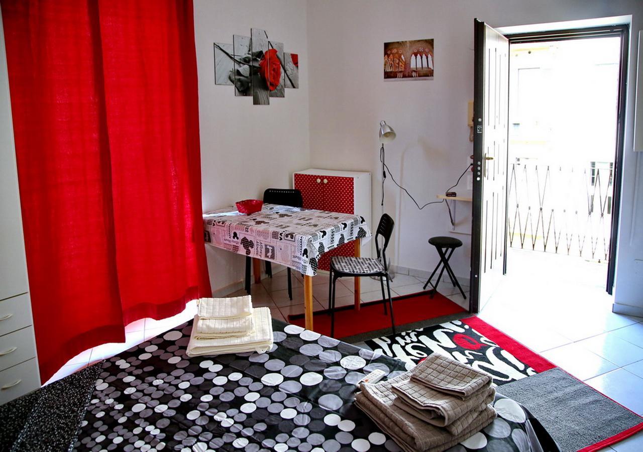 Bnbutler - Col Di Lana - Navigli Apartment - Darsena Milan Bagian luar foto